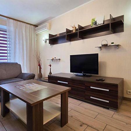 Home Hotel Apartments On Kontraktova Ploshcha Kiev Exteriör bild