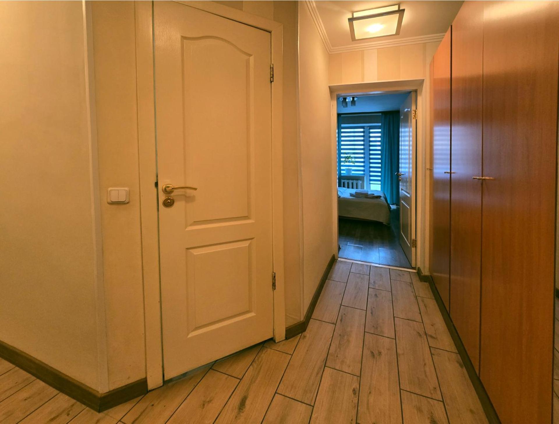 Home Hotel Apartments On Kontraktova Ploshcha Kiev Exteriör bild