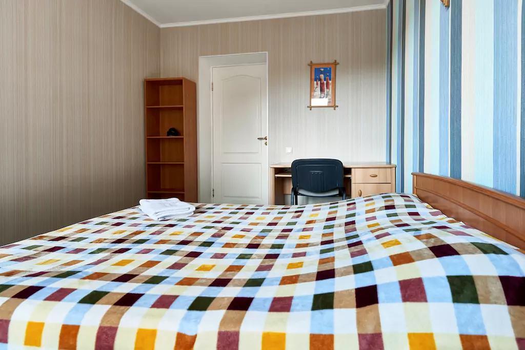 Home Hotel Apartments On Kontraktova Ploshcha Kiev Exteriör bild